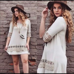 NWOT Beautiful Cream Crochet Lace Tunic